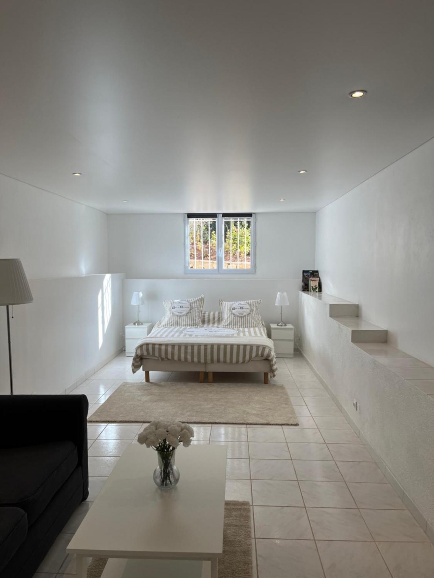 T3 Avec Jardin Et Piscine Privee Διαμέρισμα Velaux Εξωτερικό φωτογραφία